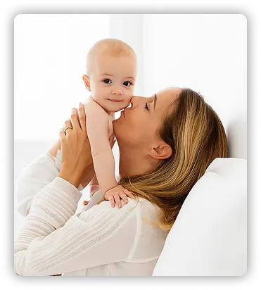 Une mère et son nourrisson